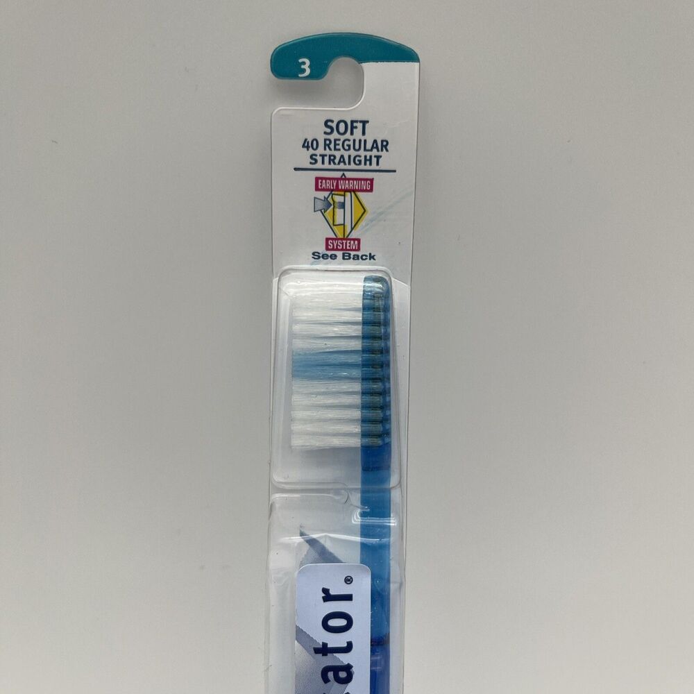 VTG Oral-B 40 Toothbrush 1990s USA Indicator Soft Straight Bristles 4-ROW - BLUE